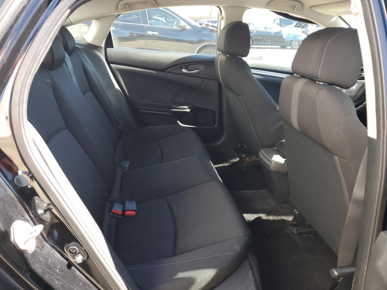 2018 Honda Civic - Image 10