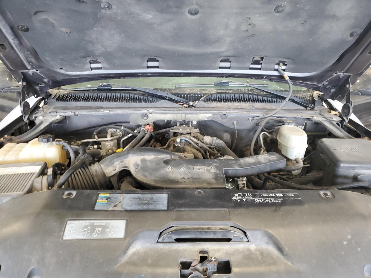 2005 GMC Yukon - Image 13