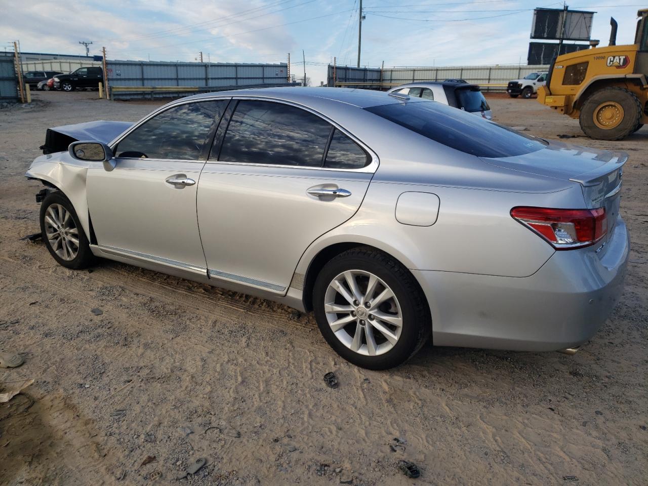 2010 Lexus ES - Image 2