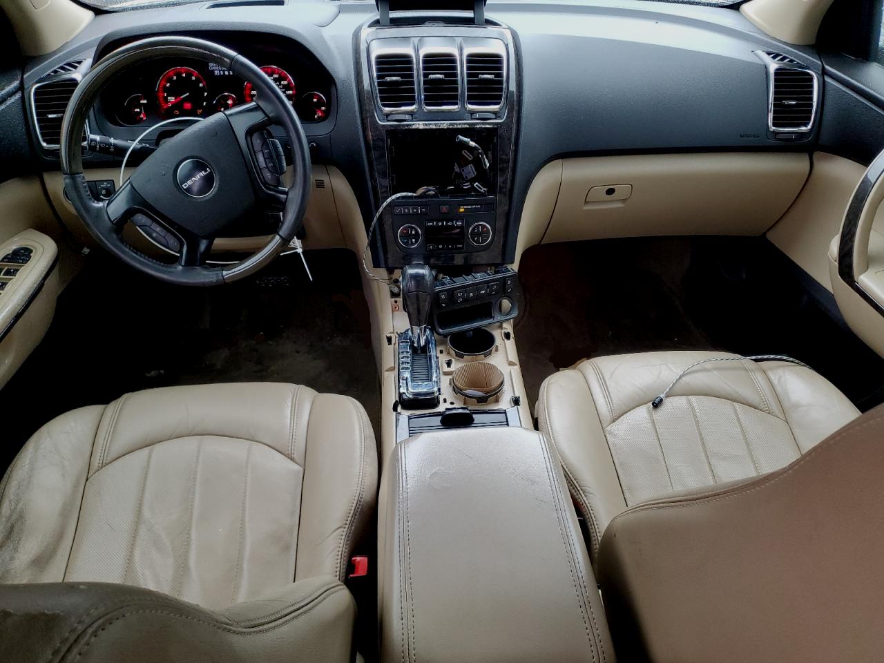 2011 GMC Acadia - Image 8