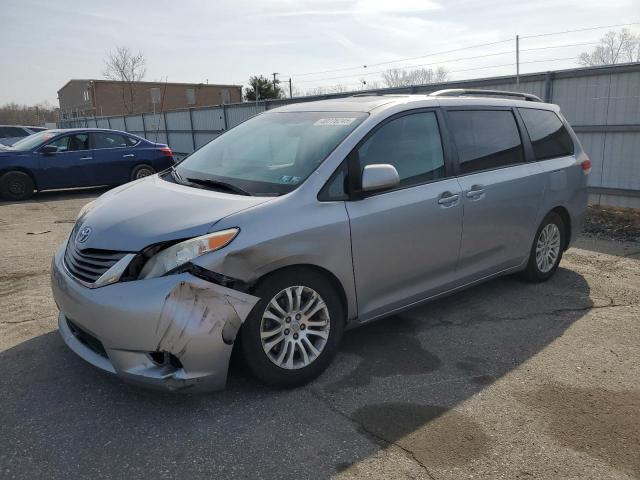2012 Toyota Sienna Xle