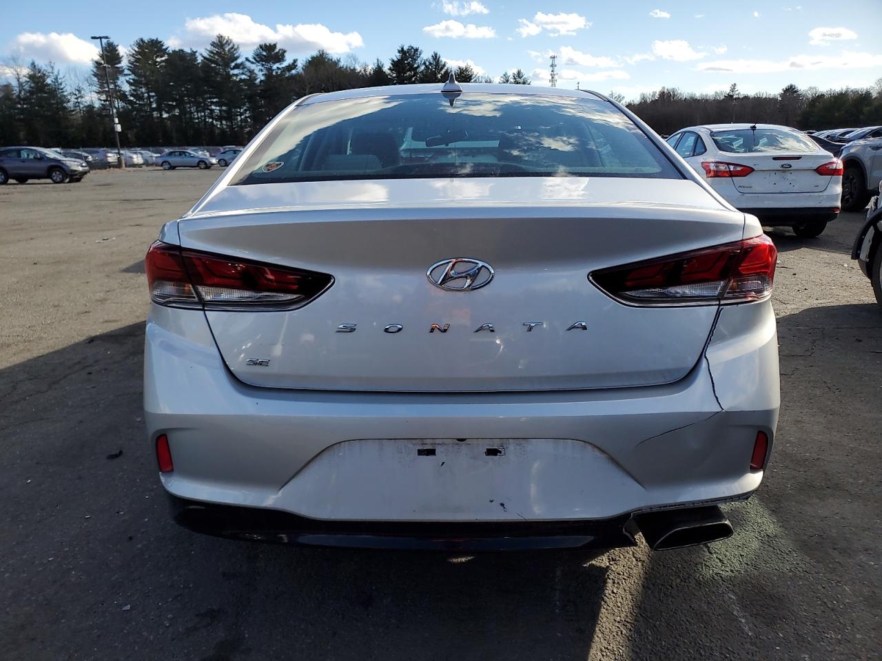 2018 Hyundai Sonata - Image 6