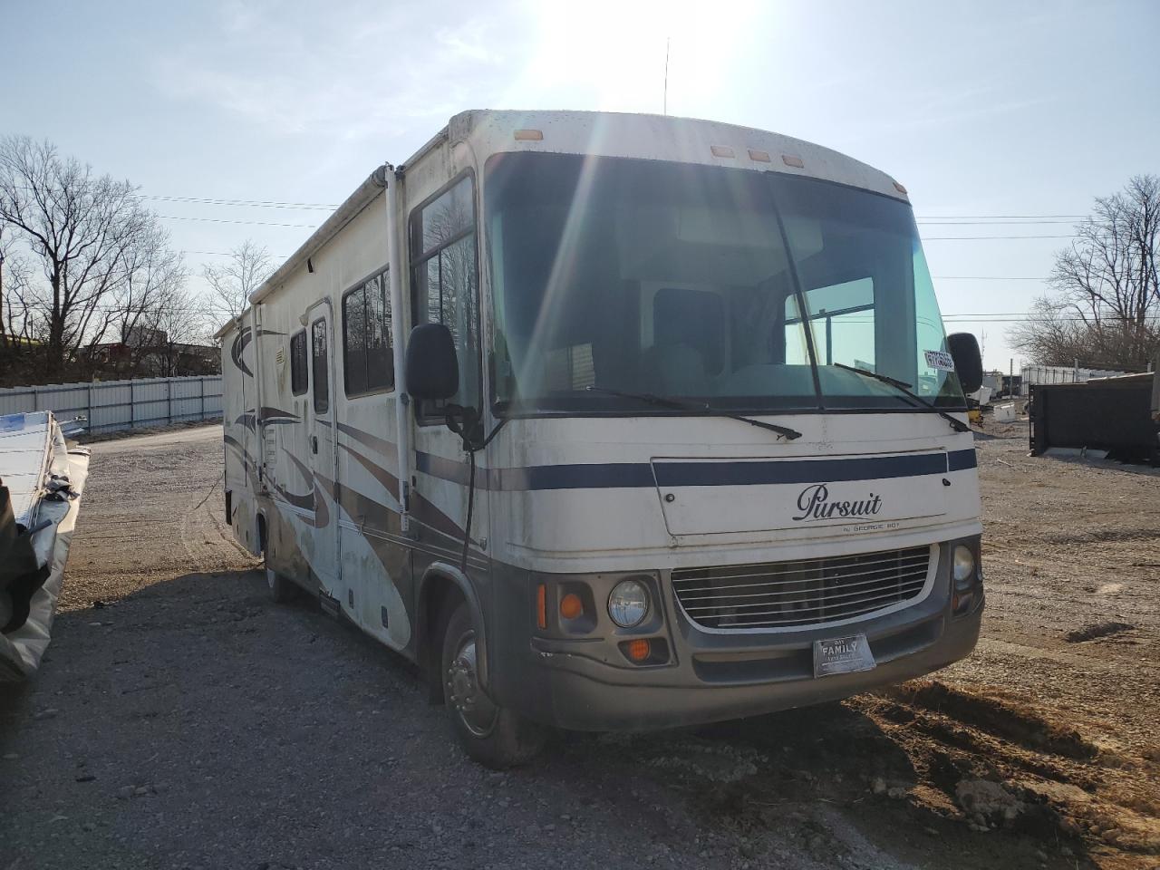 2006 Ford F550 Super Duty Stripped Chassis for Sale in Lexington, KY - Water/Flood