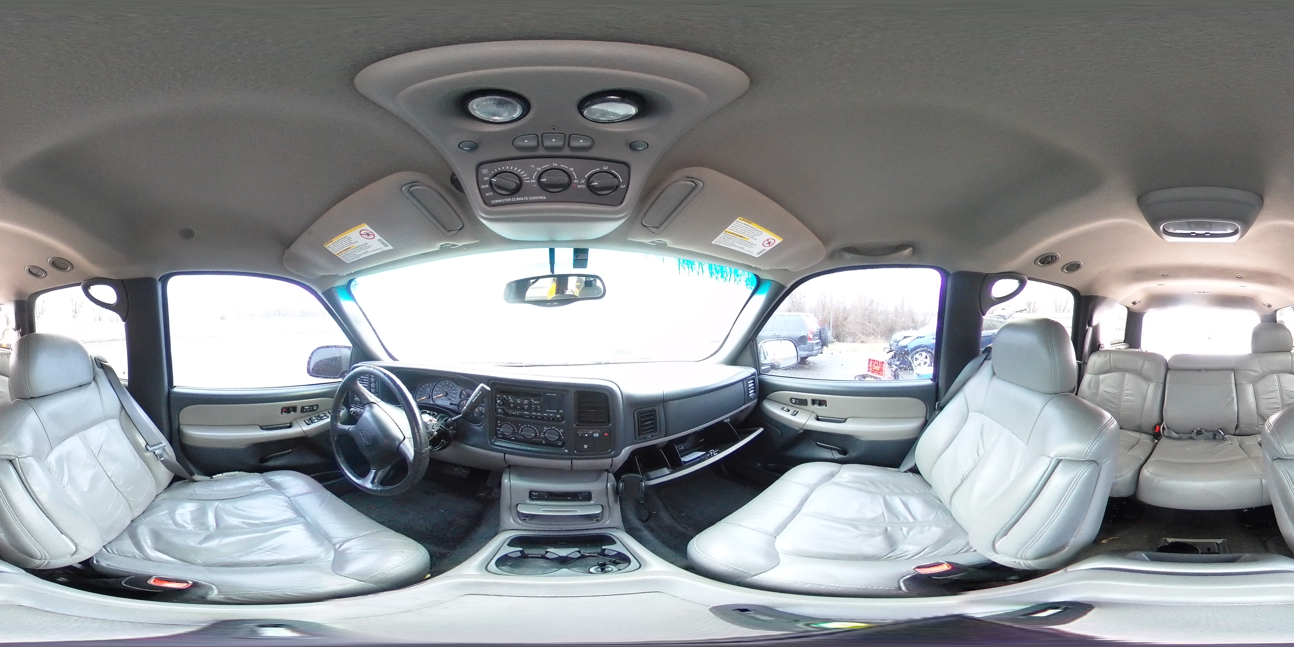 2001 Chevrolet Tahoe - Image 14