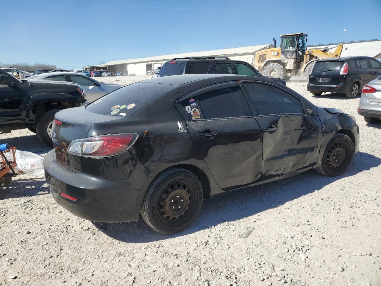 2013 Mazda 3 - Image 3