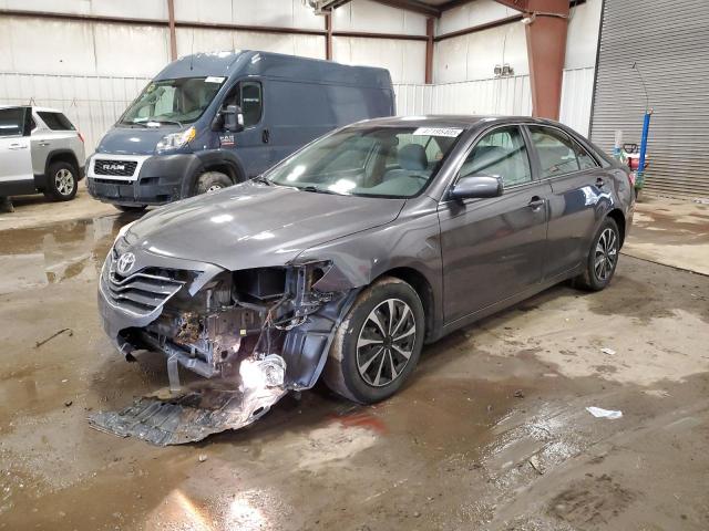 2011 Toyota Camry Base продається в Lansing, MI - Front End