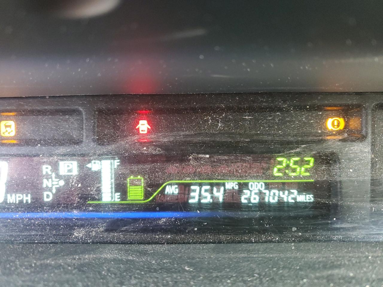 2013 Toyota Prius - Image 9