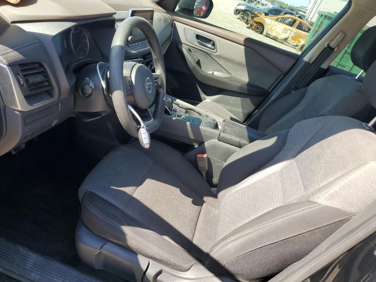 2021 Nissan Rogue - Image 7