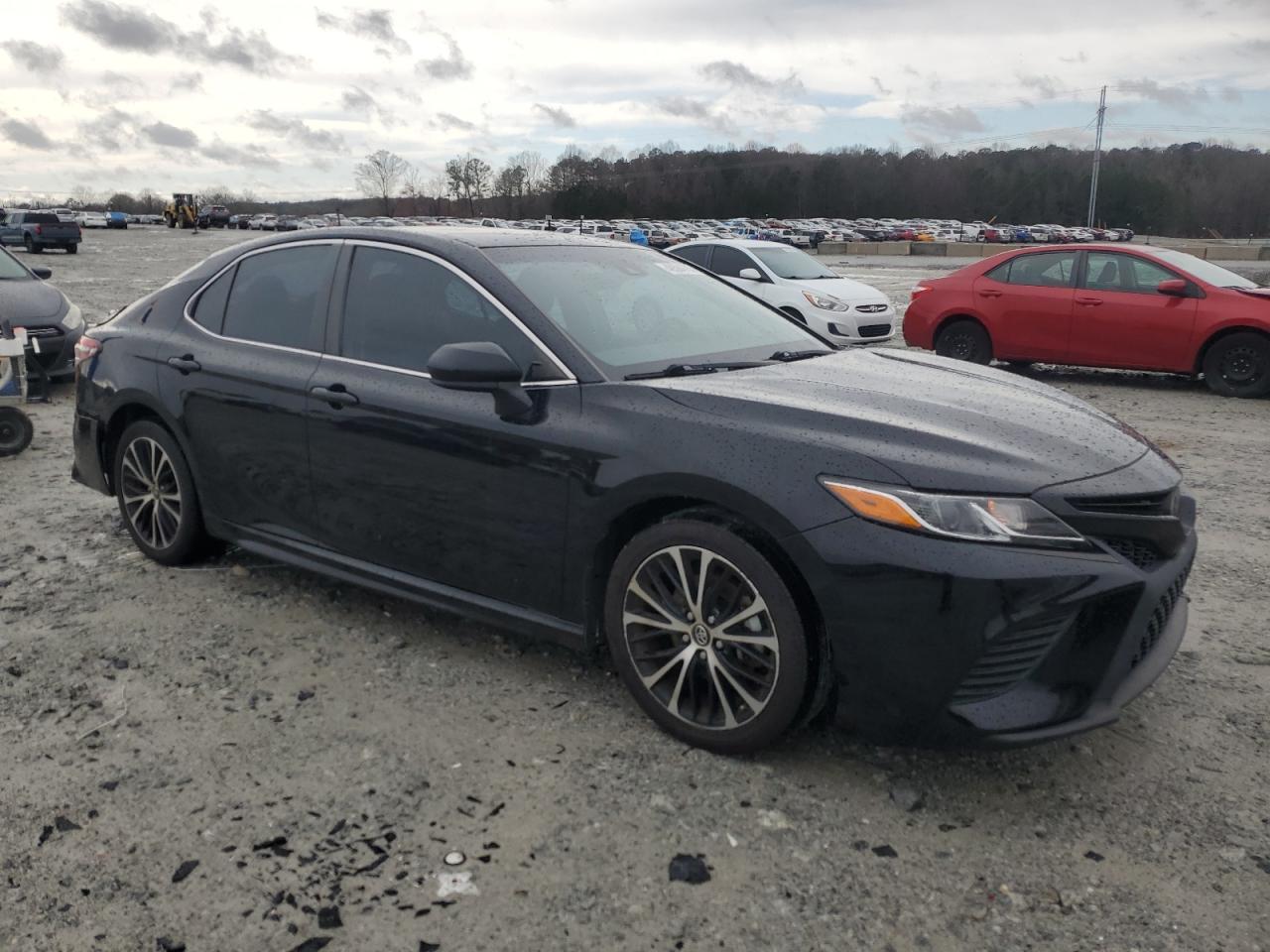 2018 Toyota Camry - Image 4
