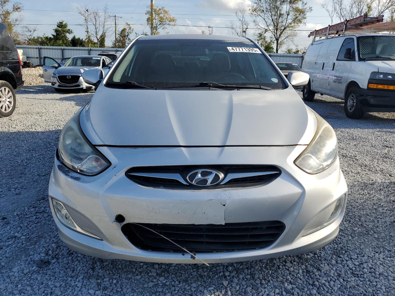 2013 Hyundai Accent - Image 5