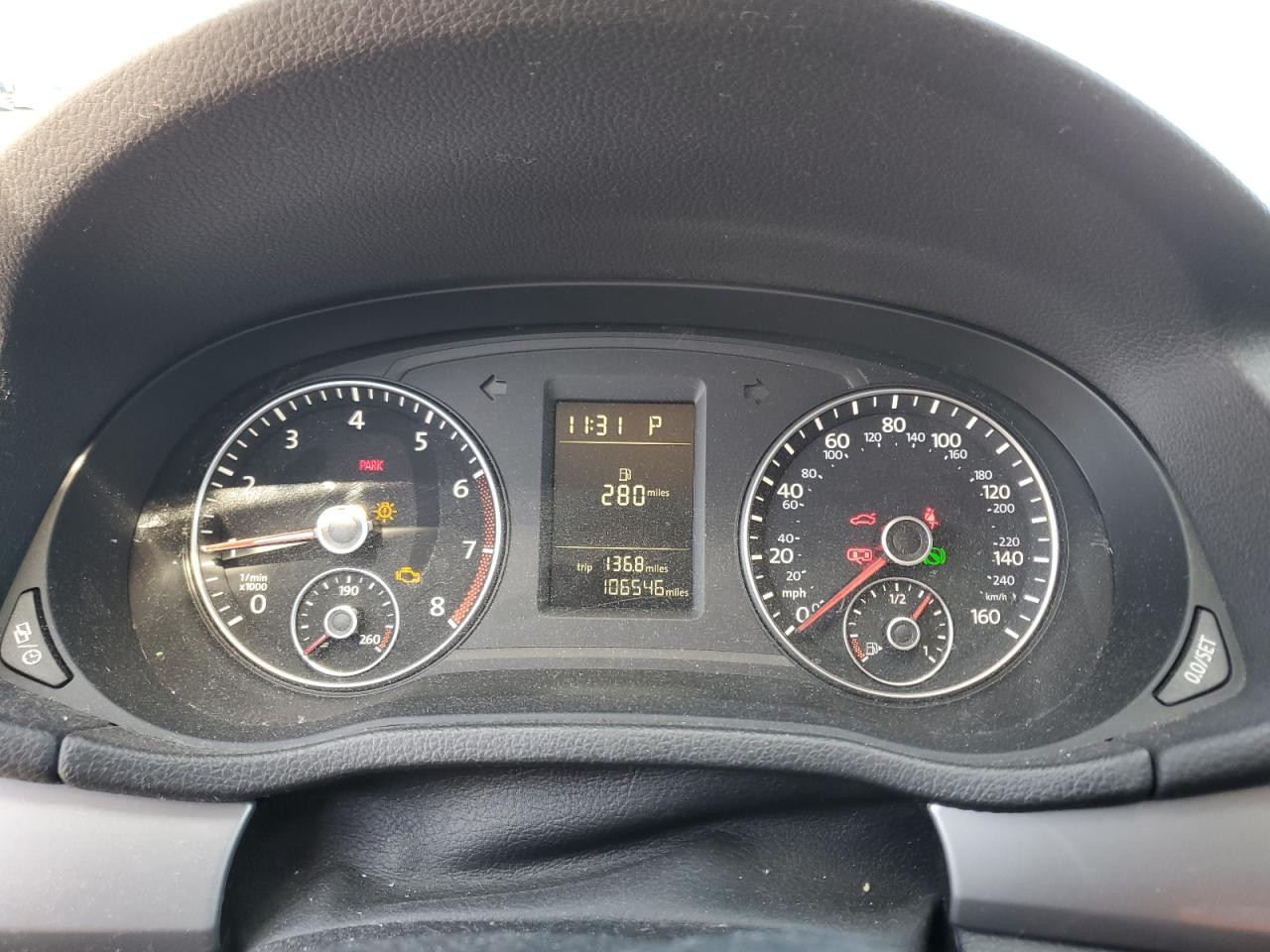 2015 Volkswagen Passat - Image 9