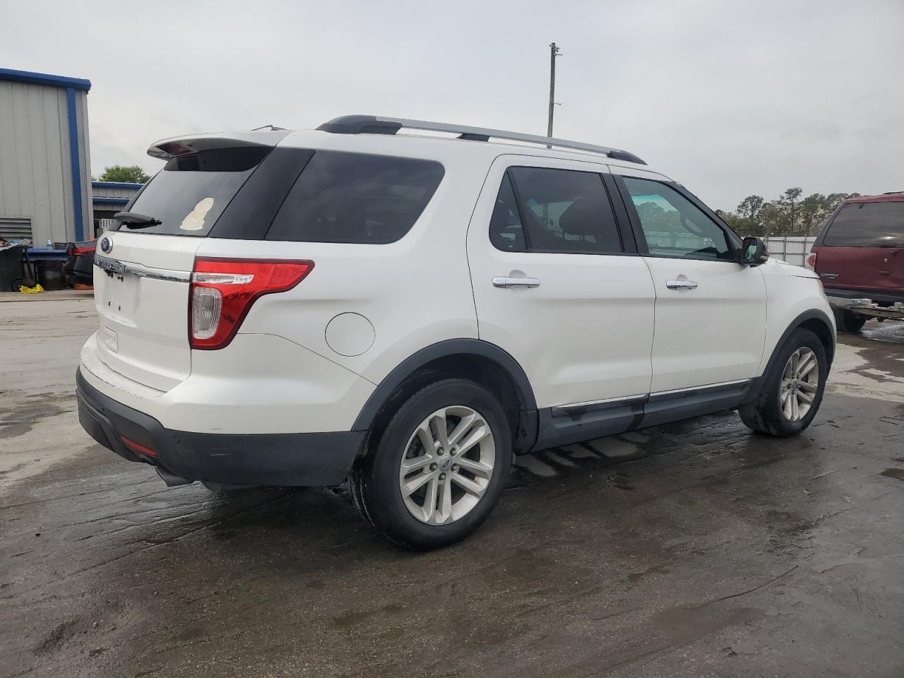 2011 Ford Explorer - Image 3
