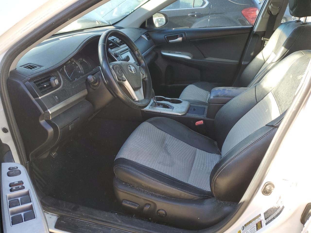 2014 Toyota Camry - Image 7
