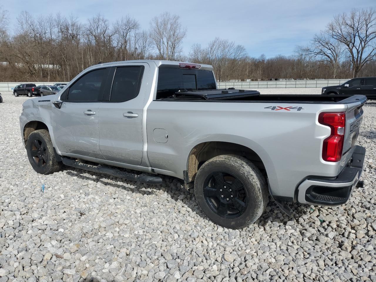 2020 Chevrolet Silverado - Image 2