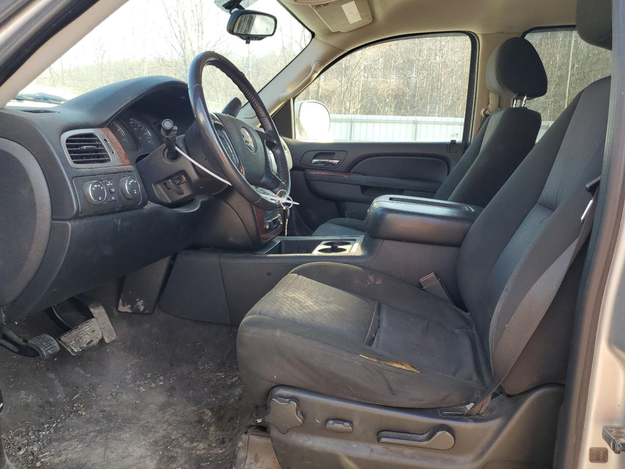 2010 Chevrolet Tahoe - Image 7