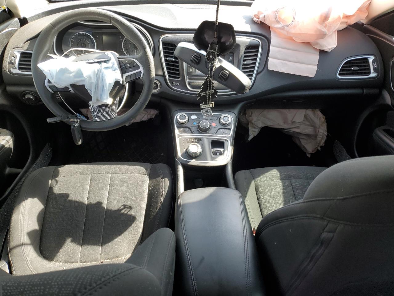 2016 Chrysler 200 - Image 8