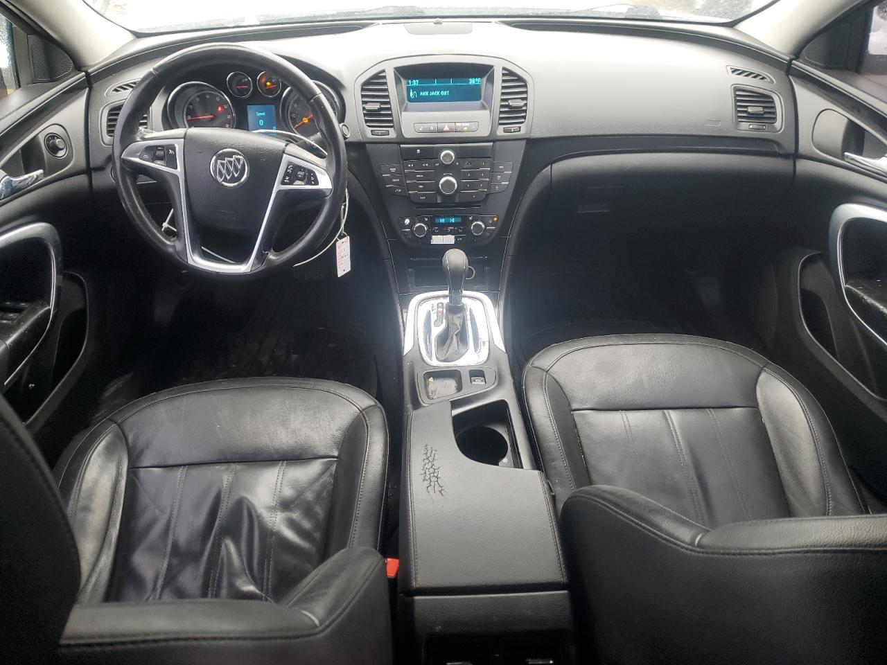 2011 Buick Regal - Image 8