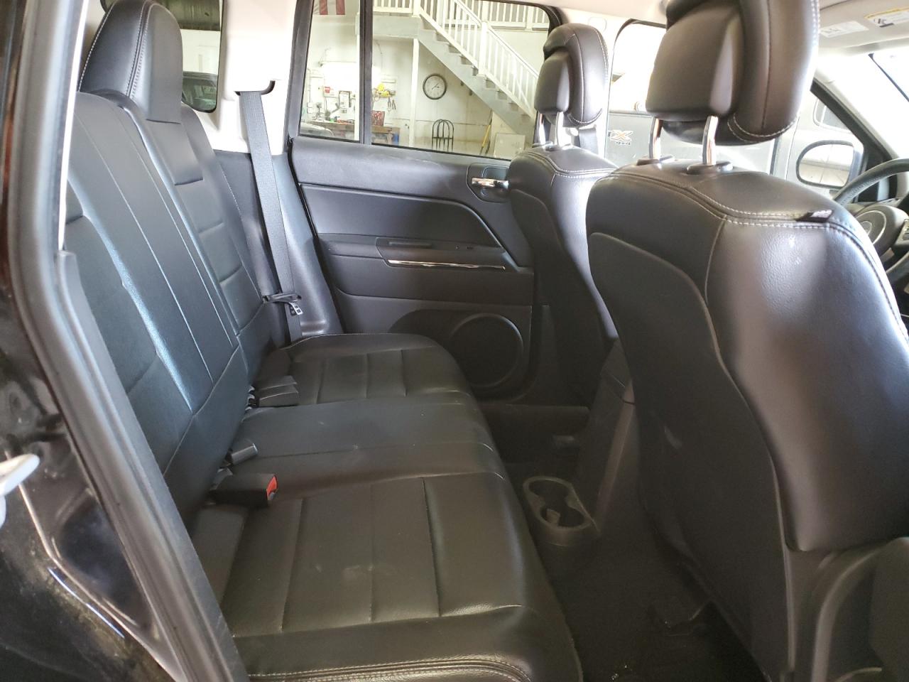 2012 Jeep Compass - Image 11