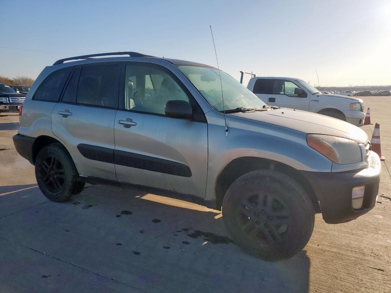 2001 Toyota RAV 4 - Image 4