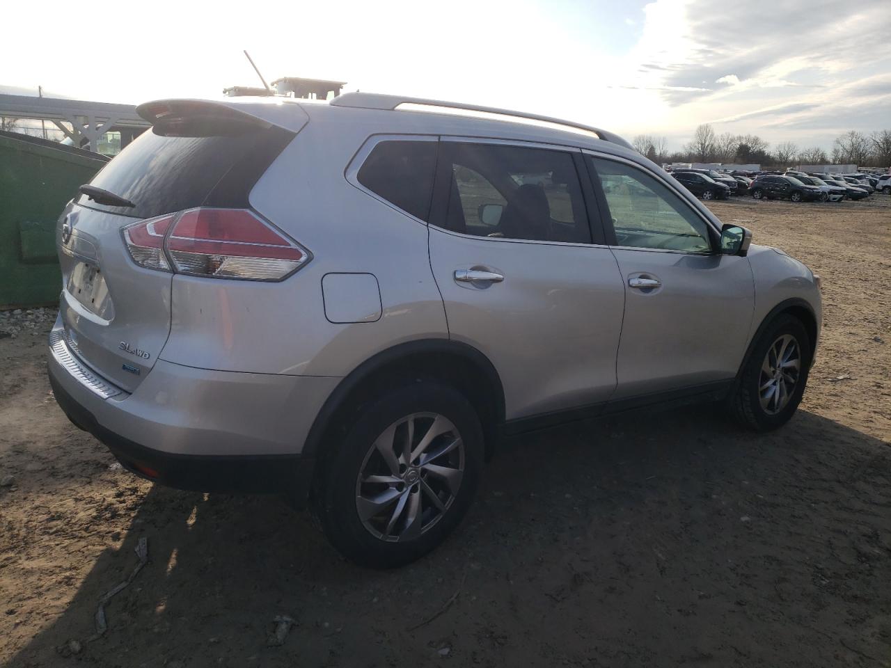 2014 Nissan Rogue - Image 3