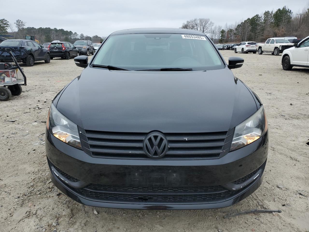 2014 Volkswagen Passat - Image 5