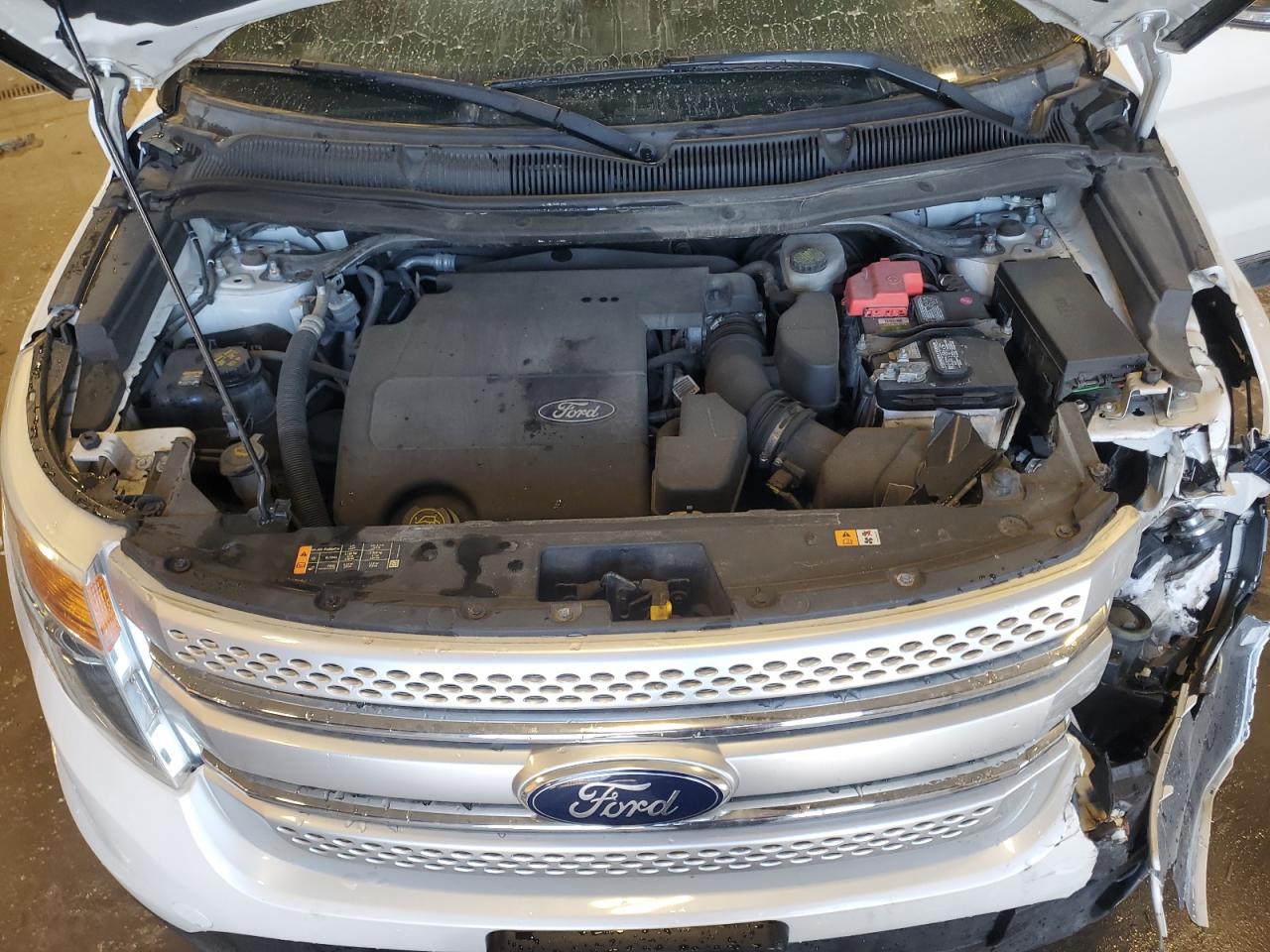 2015 Ford Explorer - Image 12