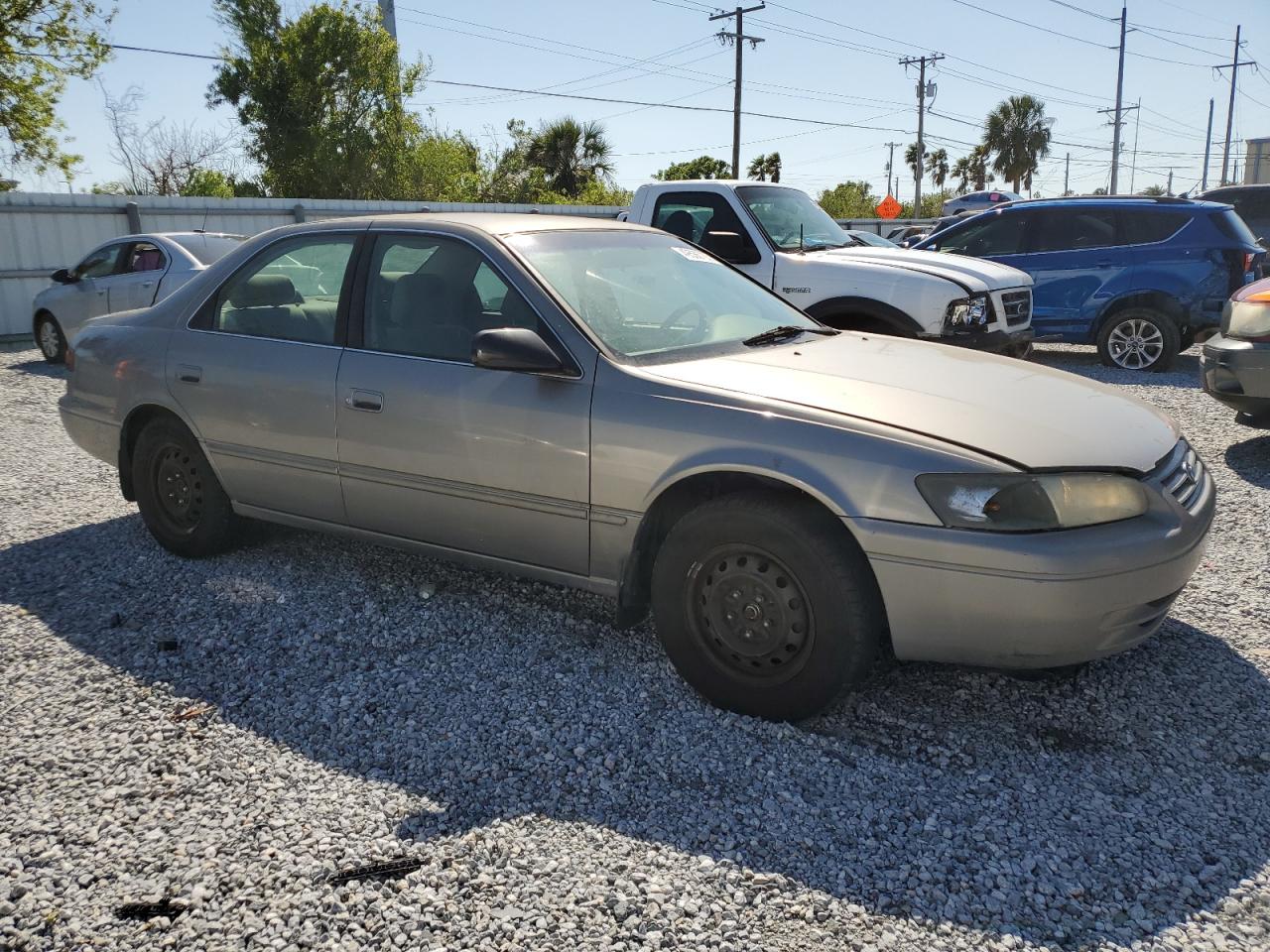 1997 Toyota Camry - Image 4
