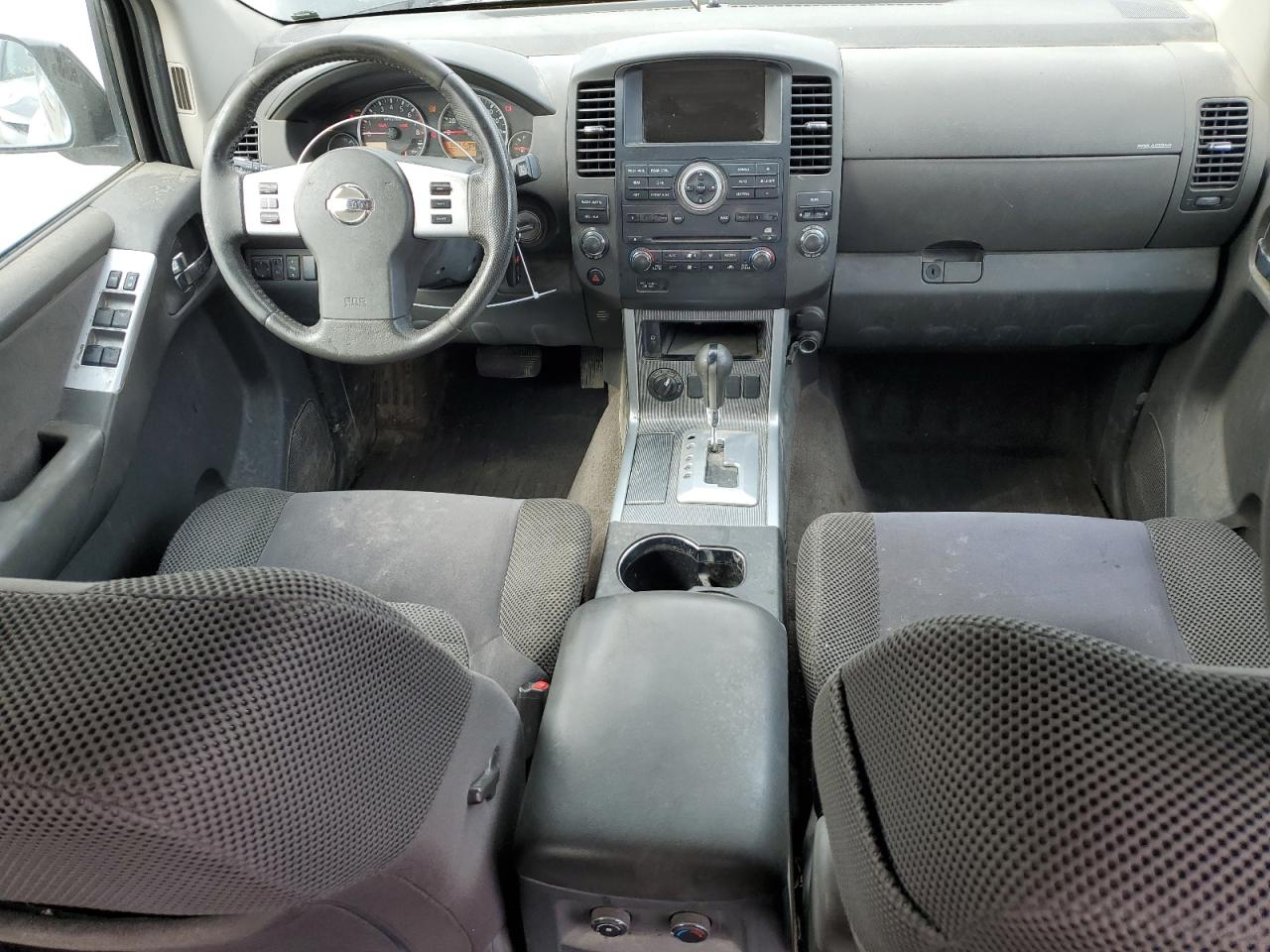 2011 Nissan Pathfinder - Image 8