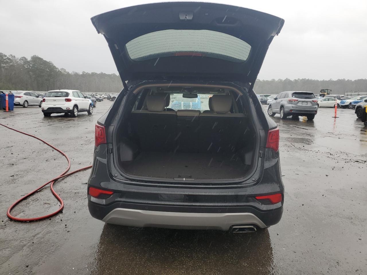 2017 Hyundai Santa Fe - Image 6
