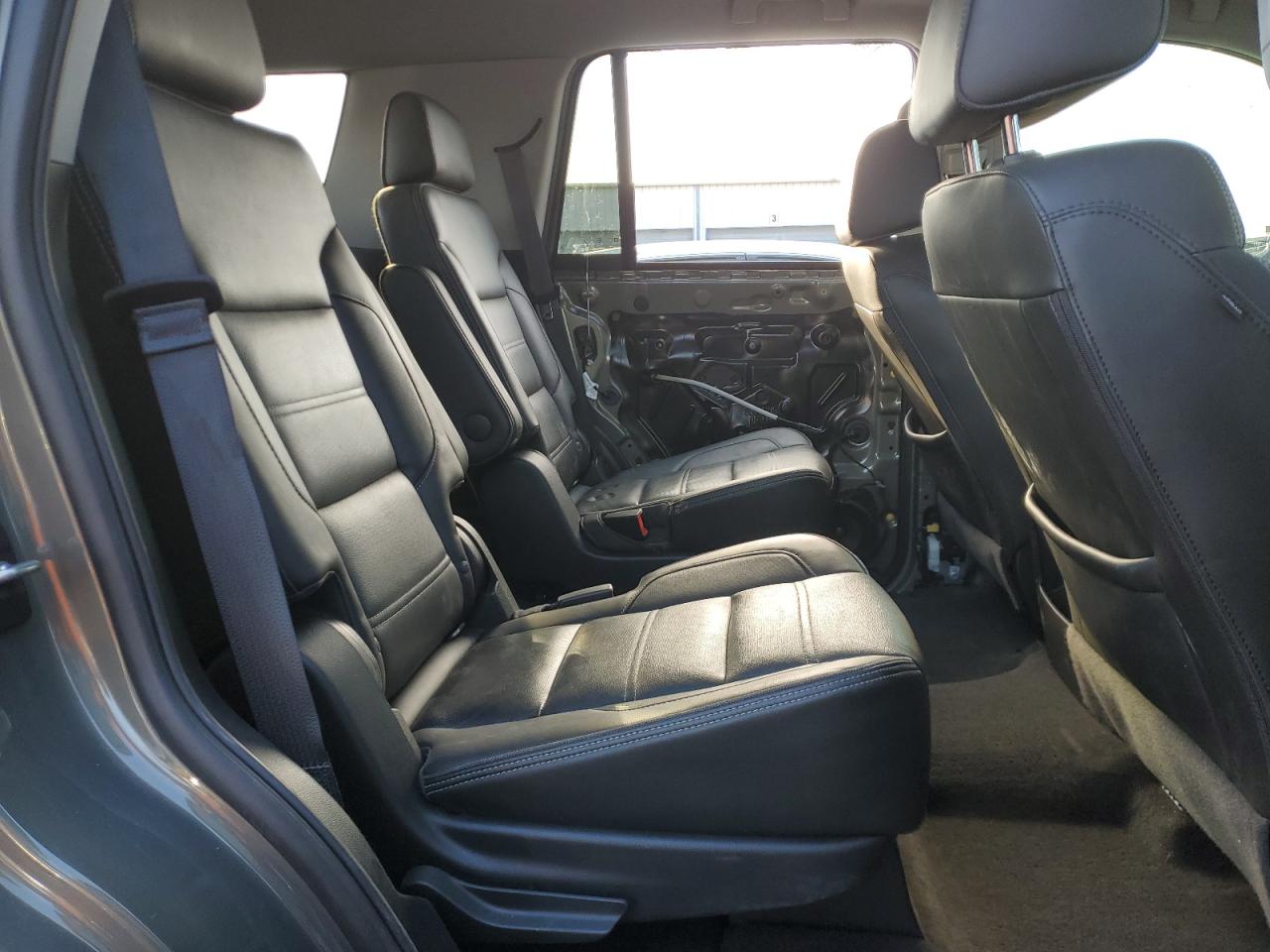 2018 GMC Yukon - Image 11
