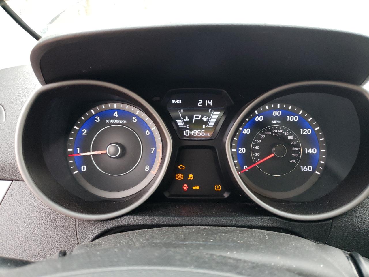 2015 Hyundai Elantra - Image 9