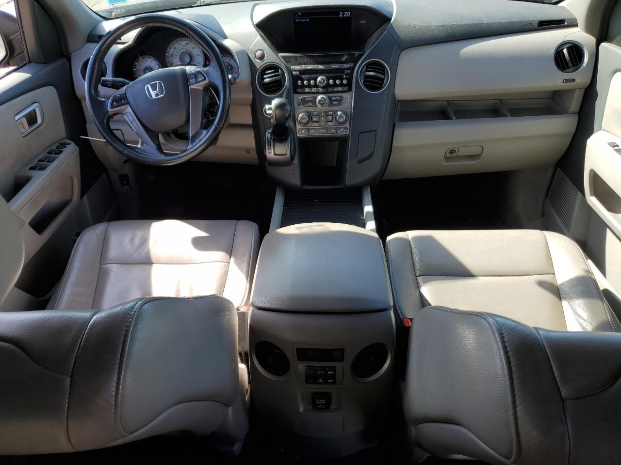 2014 Honda Pilot - Image 8