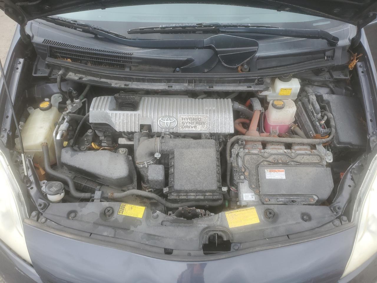 2013 Toyota Prius - Image 11