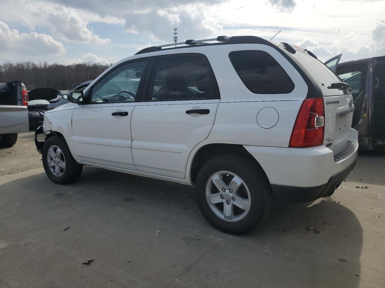 2010 Kia Sportage - Image 2