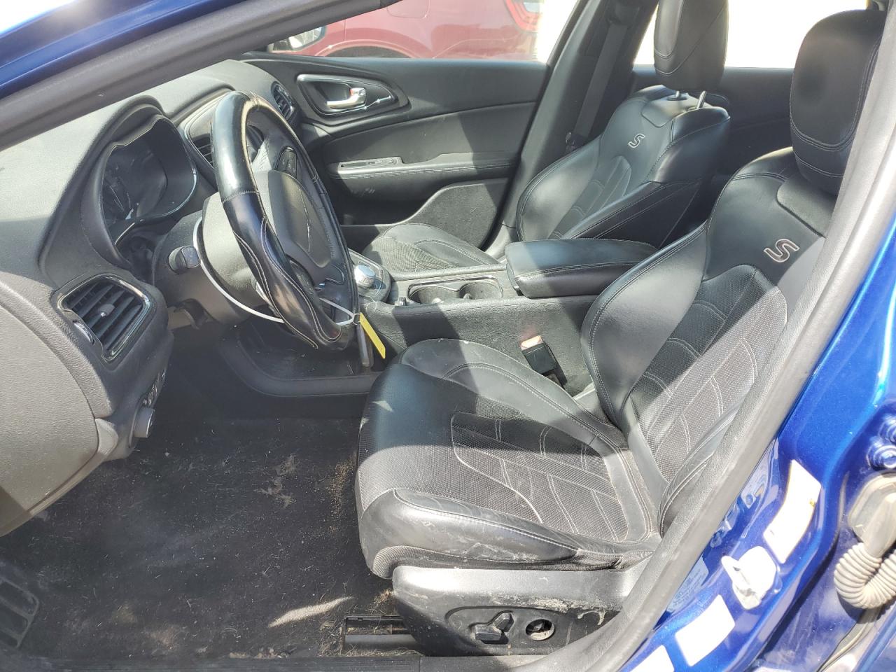 2016 Chrysler 200 - Image 7