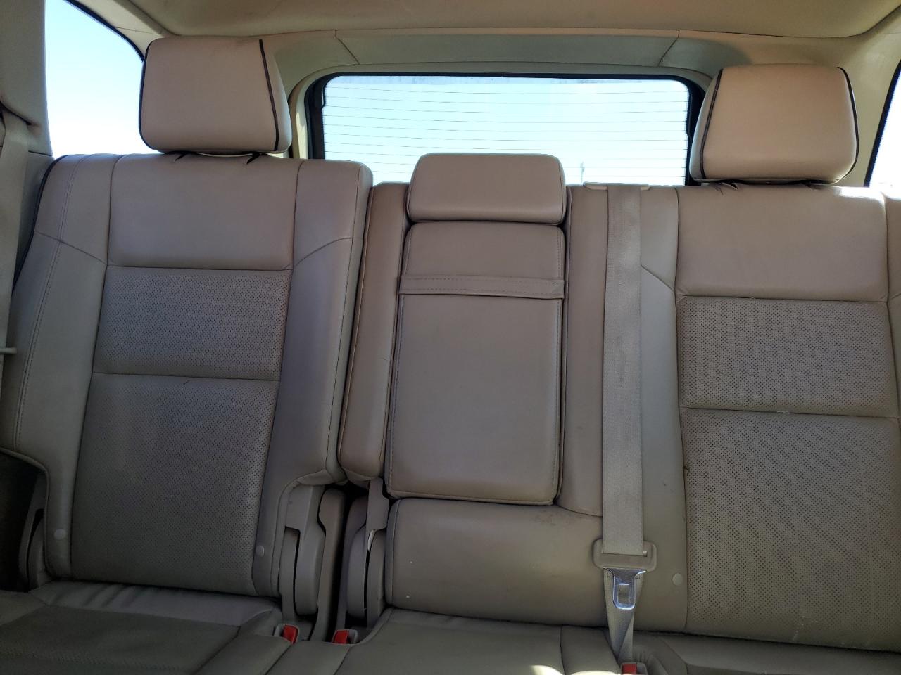 2012 Jeep Grand Cherokee - Image 10