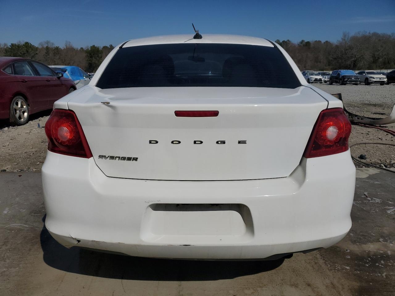 2014 Dodge Avenger - Image 6
