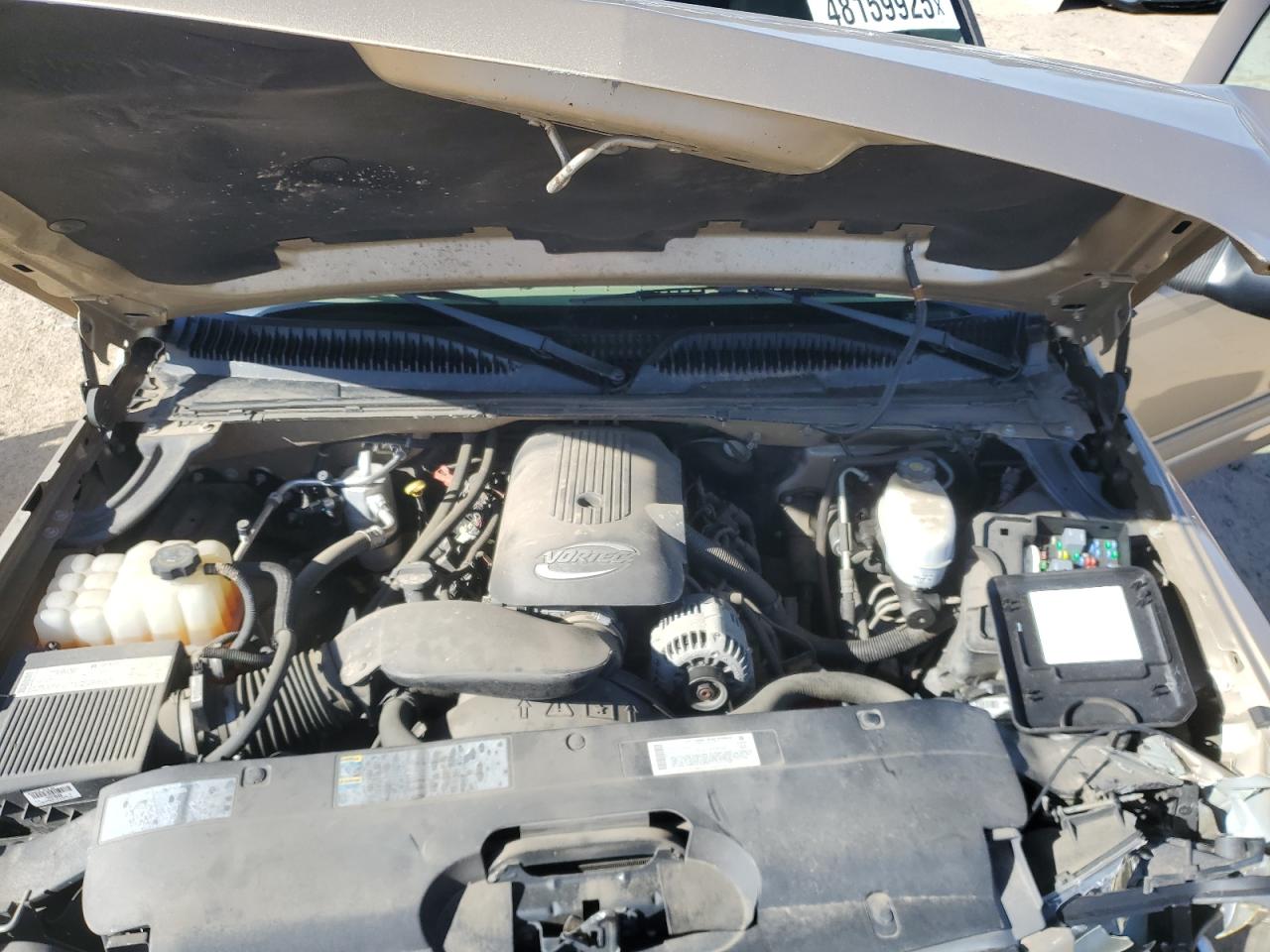 2005 Chevrolet Silverado - Image 11