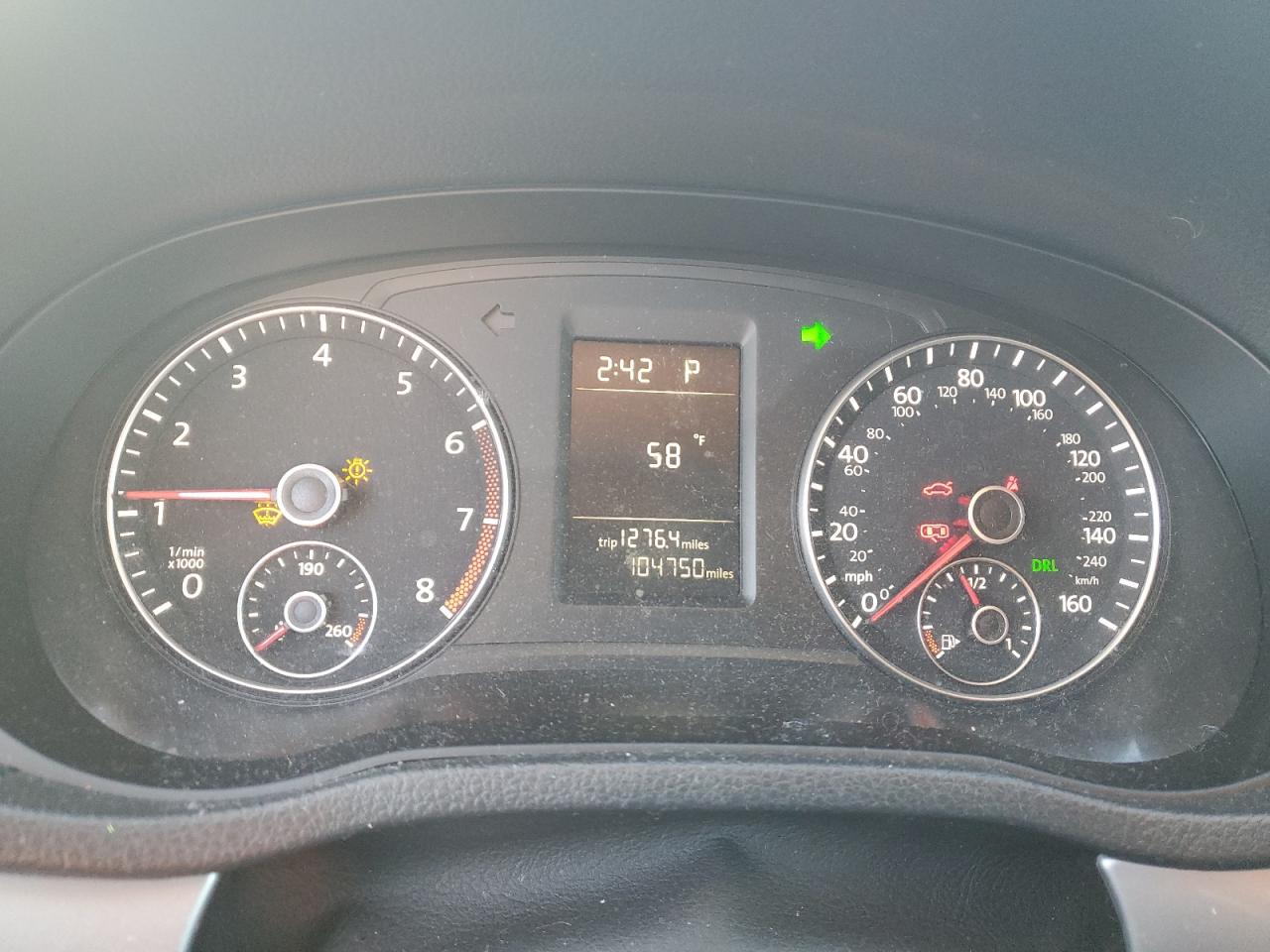 2015 Volkswagen Passat - Image 9