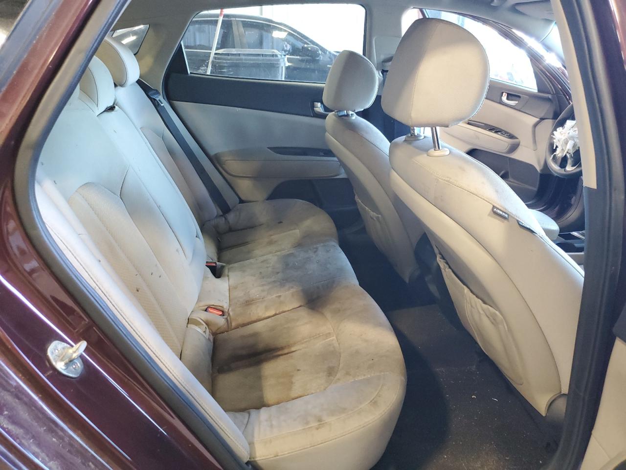 2018 Kia Optima - Image 10