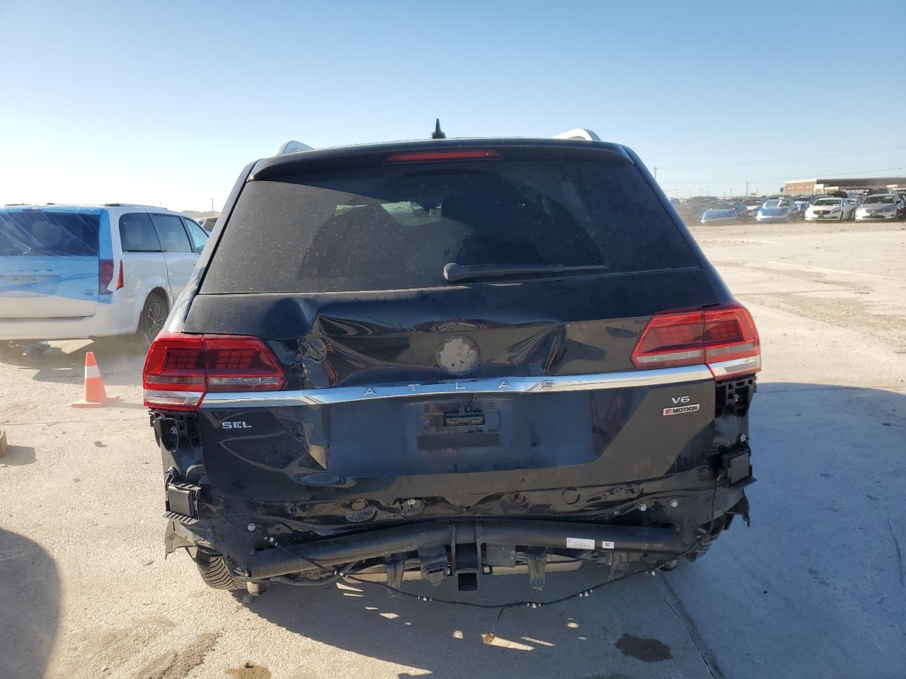 2018 Volkswagen Atlas - Image 6