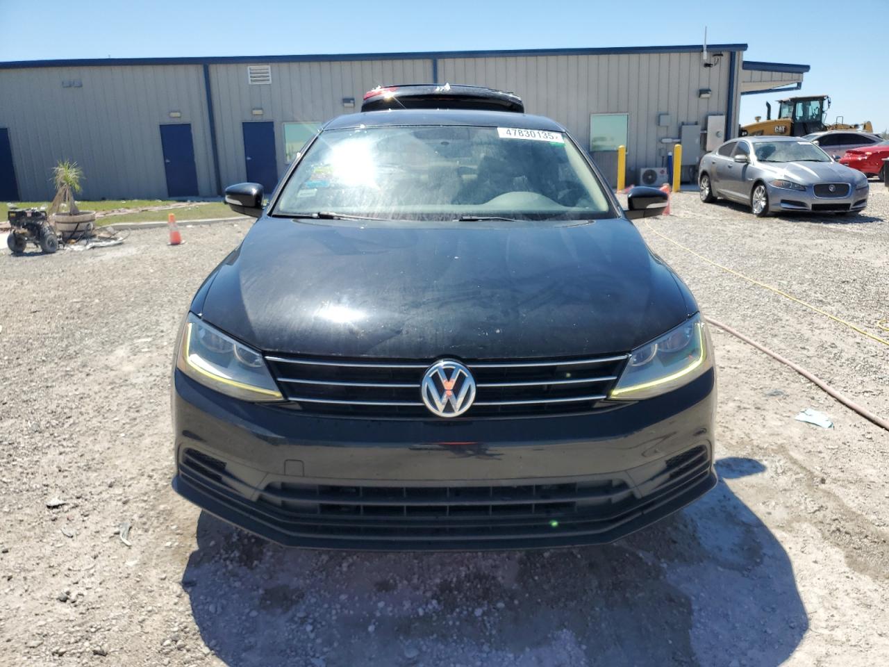 2017 Volkswagen Jetta - Image 5