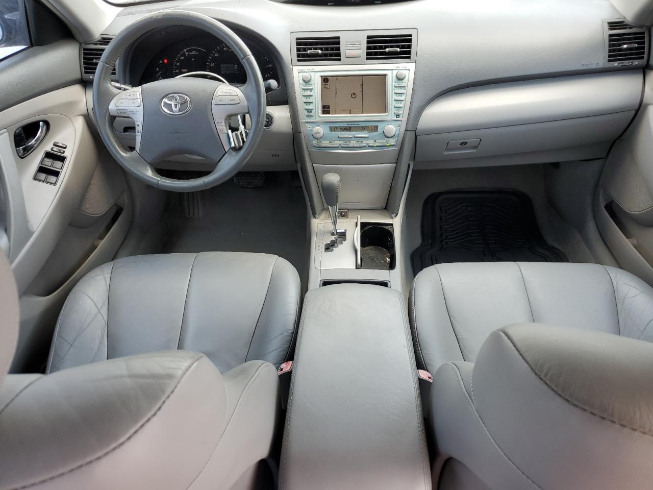 2009 Toyota Camry - Image 8