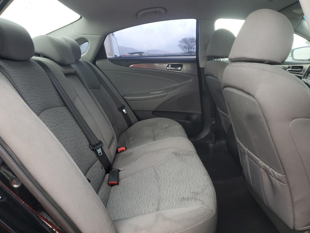 2015 Hyundai Sonata - Image 10