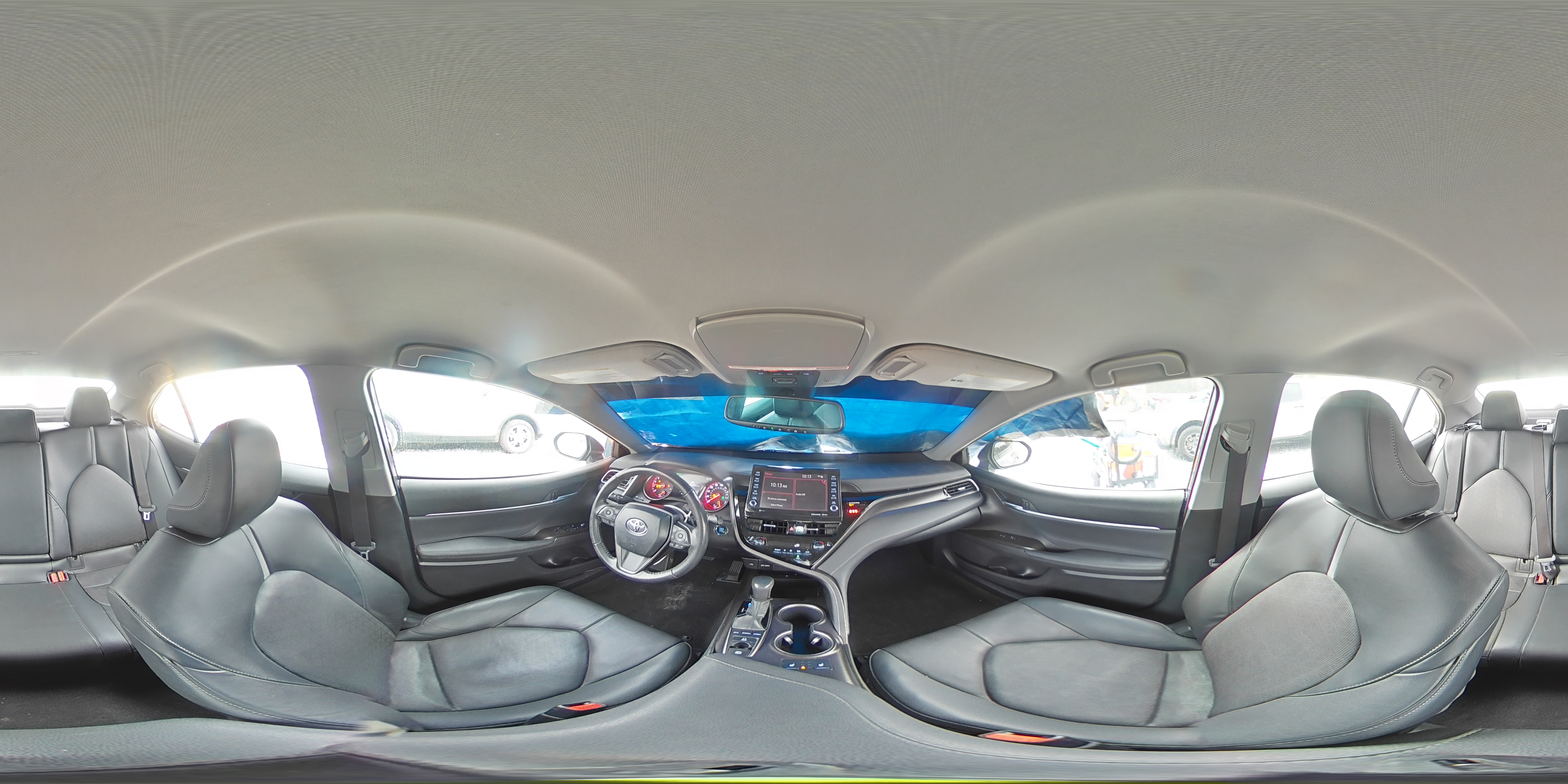 2022 Toyota Camry - Image 14