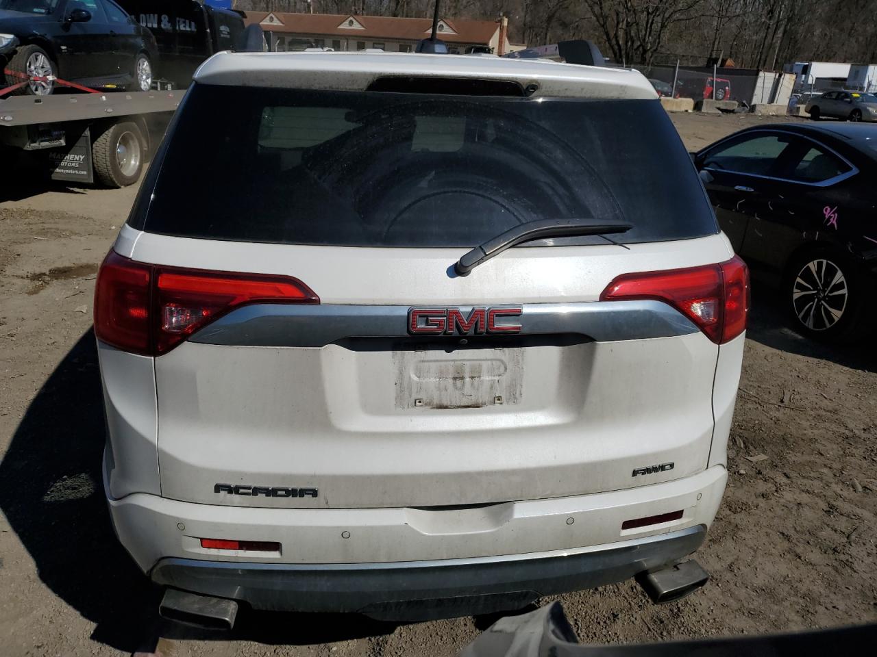 2017 GMC Acadia - Image 6