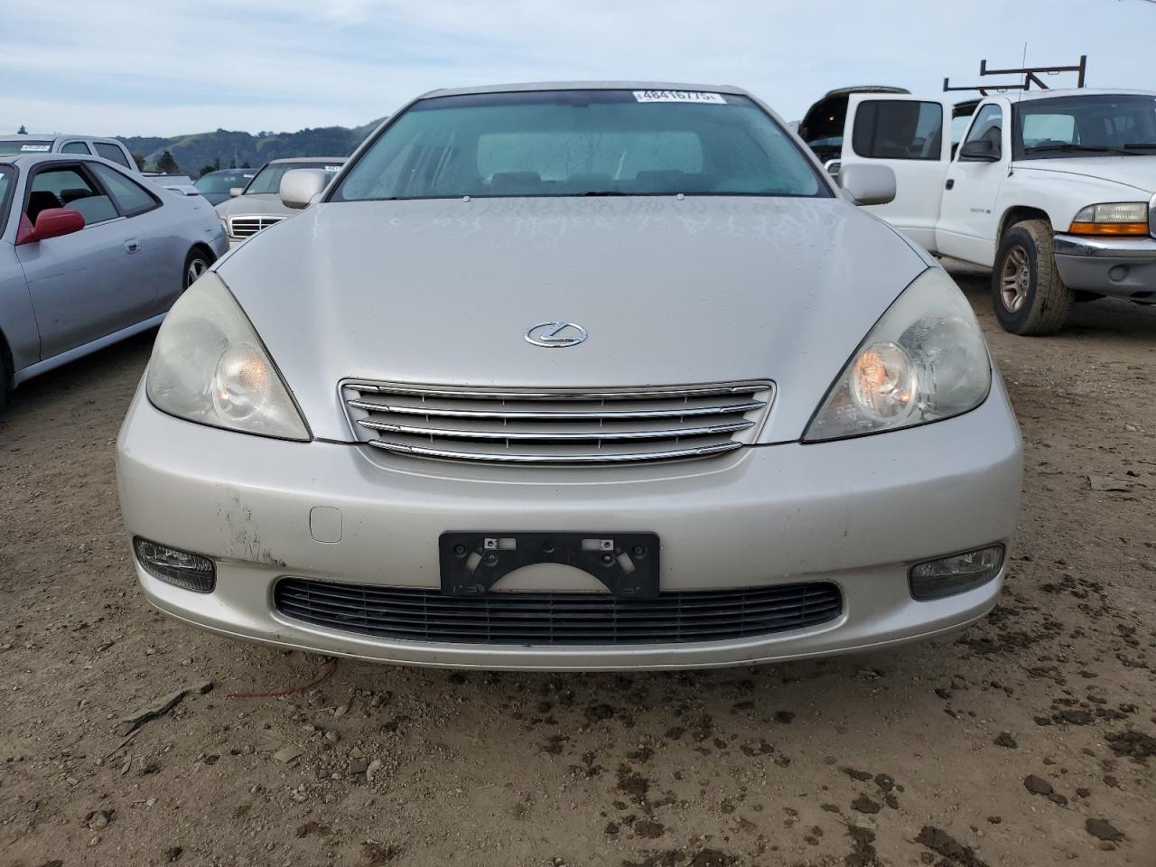 2004 Lexus ES - Image 5
