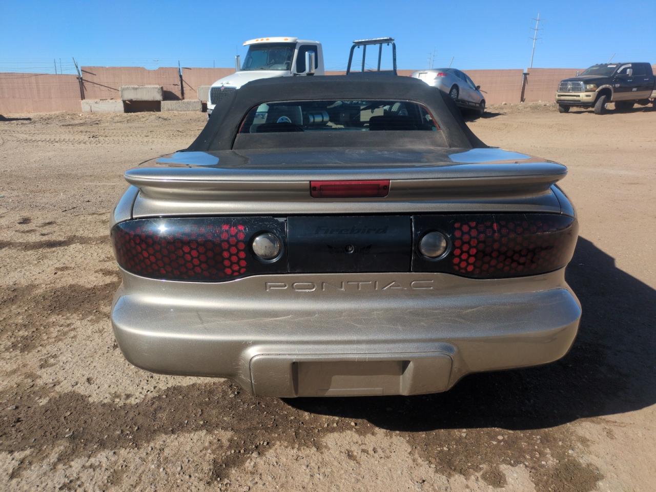 2001 Pontiac Firebird VIN: 2G2FS32K512129828 Lot: 50374855