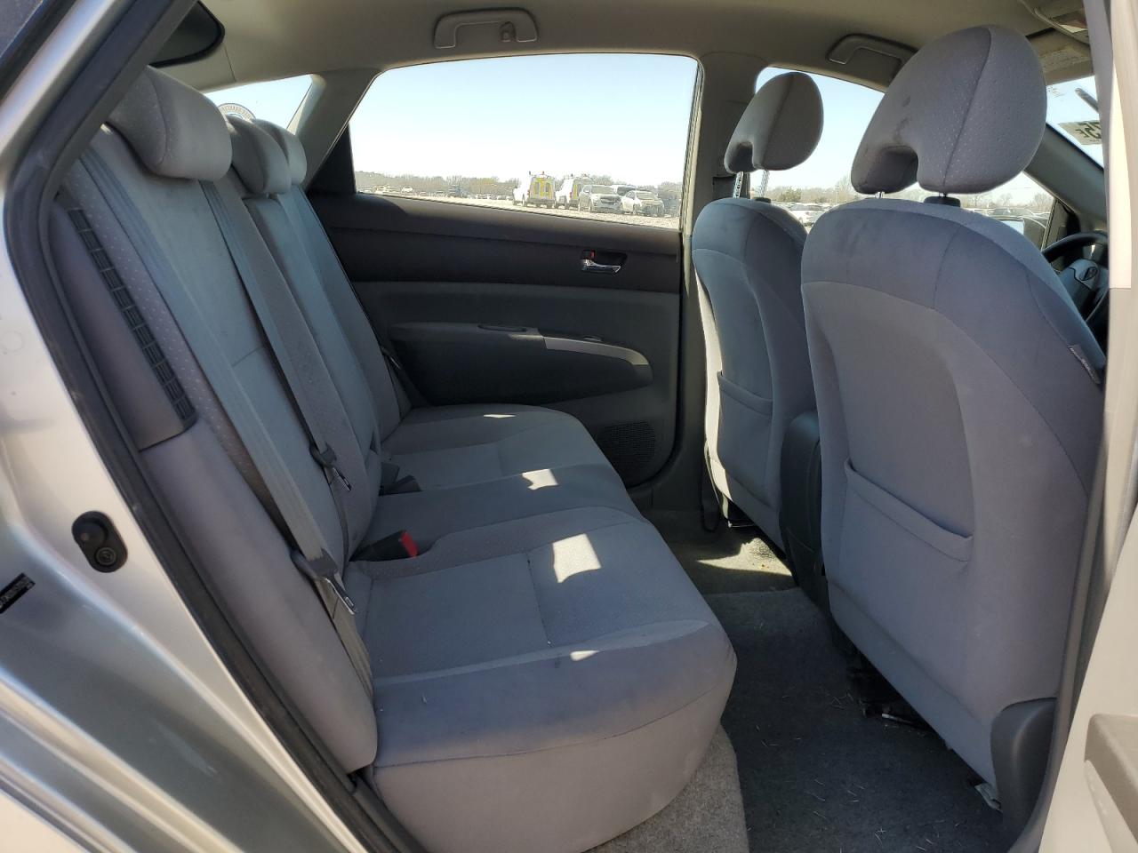 2005 Toyota Prius - Image 10