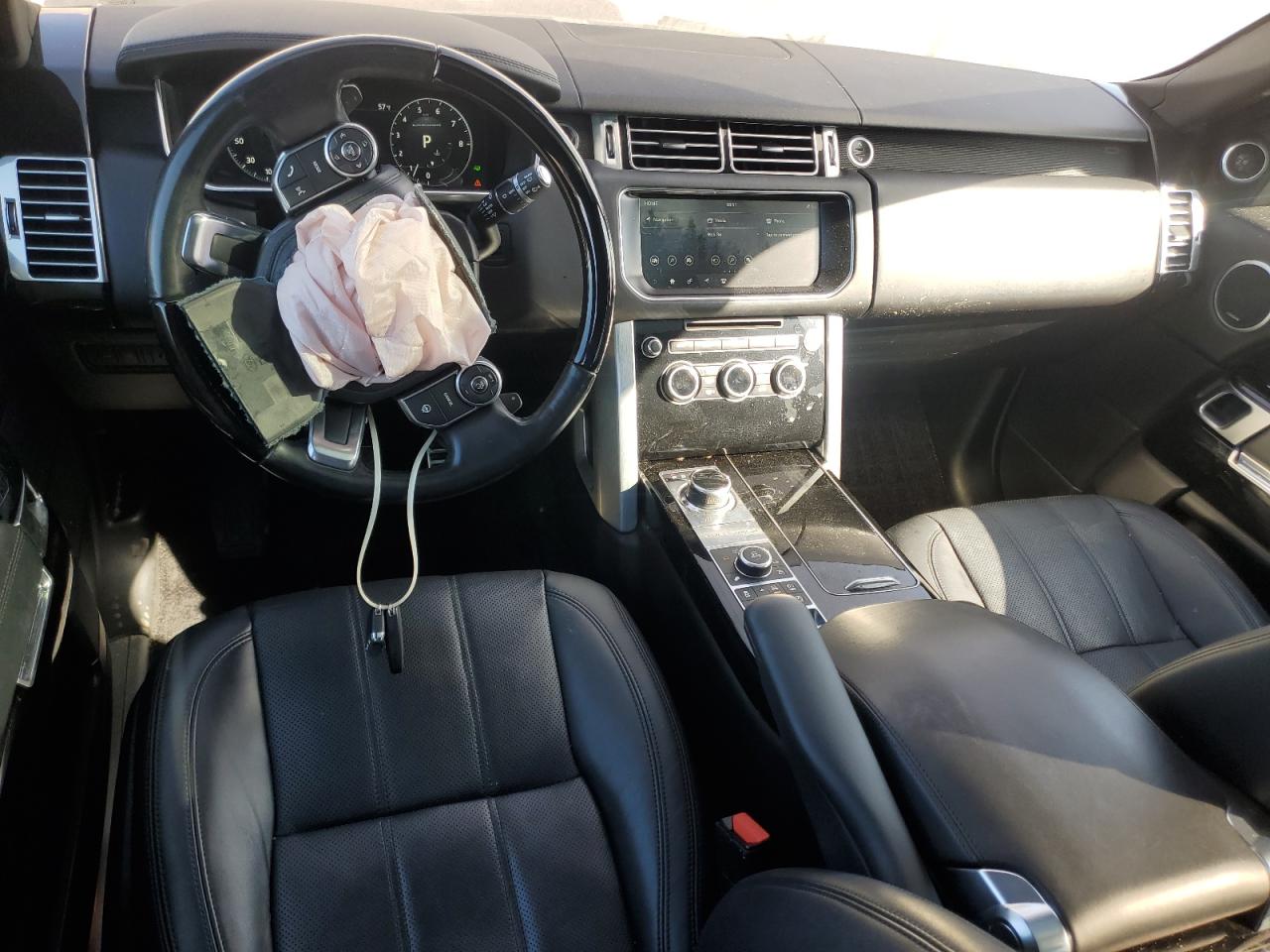 2017 Land Rover Range Rover - Image 8